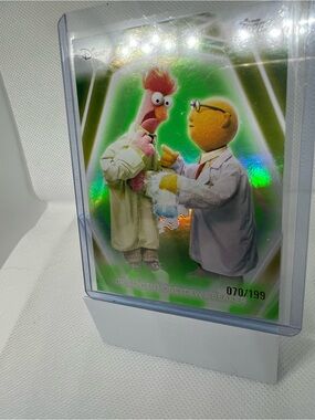 Disney Neon Dr. Bunsen Honeydew & Beaker - #70/199